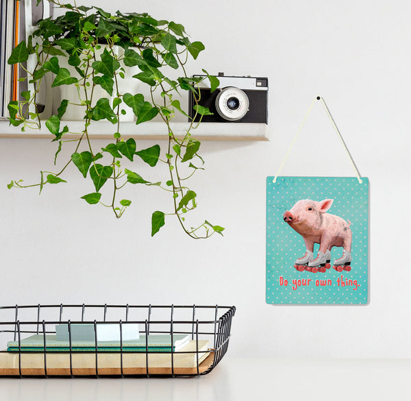 Piggy Skates 4x5" Mini-Sign