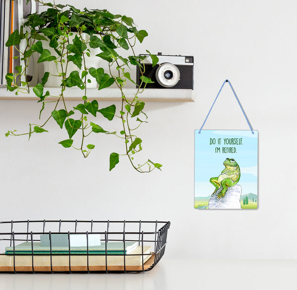 Retired Frog 4x5" Mini-Sign